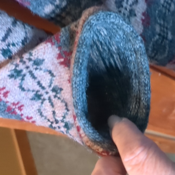 Vintage BLUEBERRY HILL* 100% Shetland Wool patterned button front sweater. - Picture 15 of 15